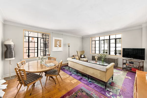 135 East 39th Street #5E in Murray Hill