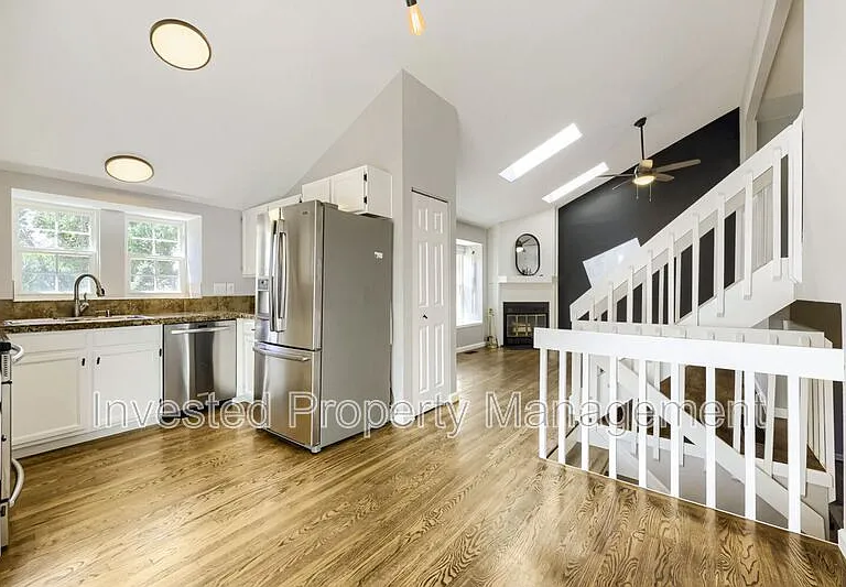 7650 S Steele St — Photo 12