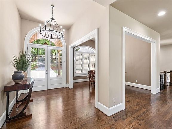 5th image of 6485 Julian Rd