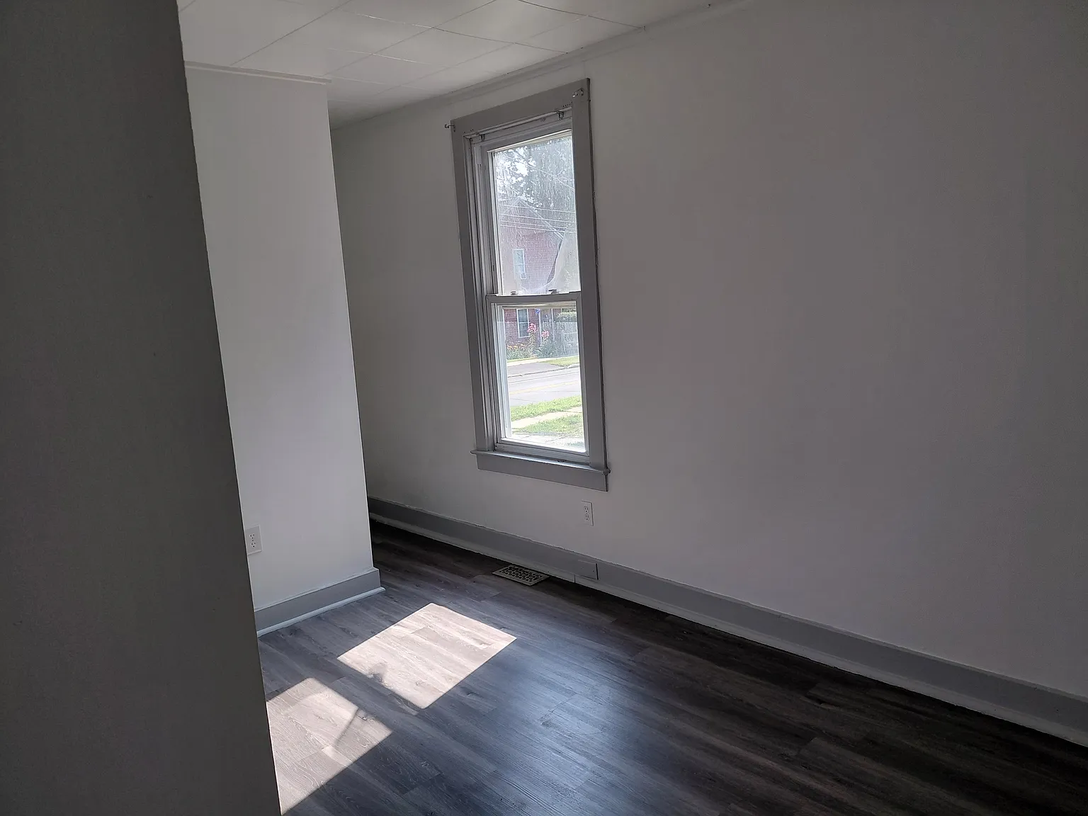 2 bed, 925 sqft, $1,000 — Photo 4