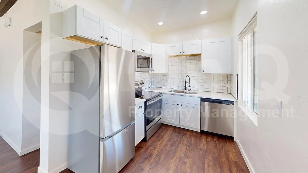 1 bed, 1.0 bath, 740 sqft, $1,125 — Photo 4