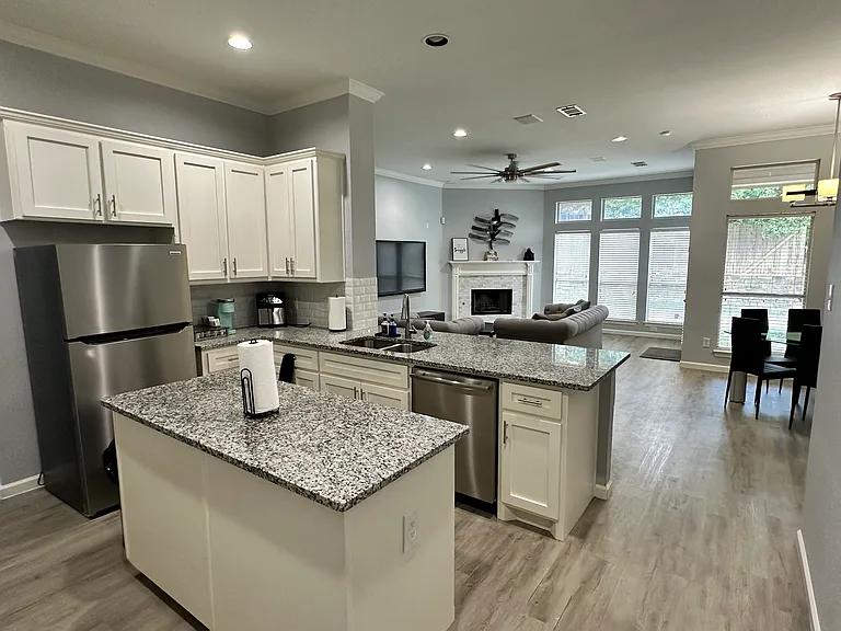 2506 Spring Hill Ln — Photo 6