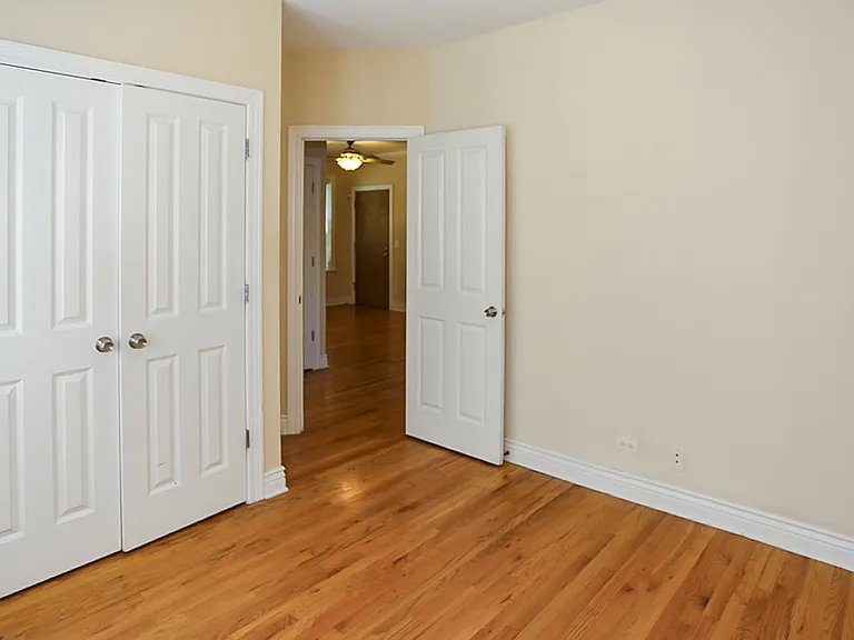 1210 1/2 W Waveland Ave #1 — Photo 10