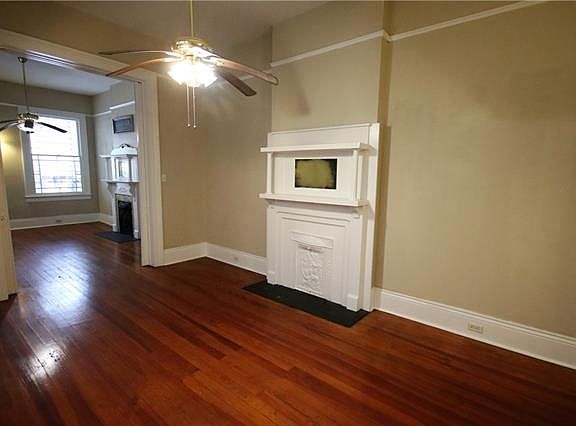 3rd image of 1518 S Carrollton Ave