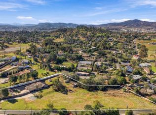 1515 Via Paloma, Escondido, CA 92026