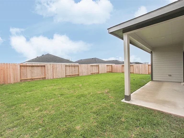 2209 Laurel Bloom Ln — Photo 23