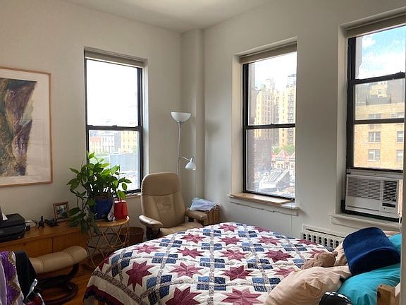 4th image of 495 W End Ave #7D1