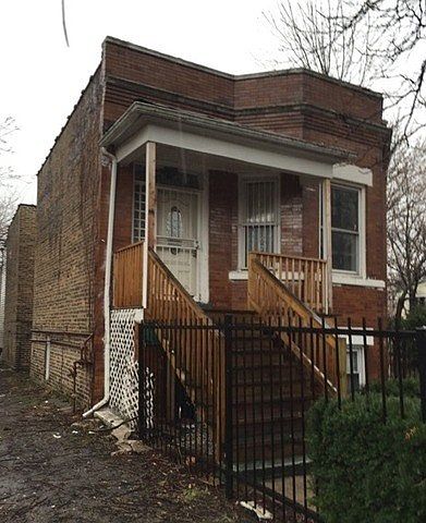 1st image of 1827 S Sawyer Ave