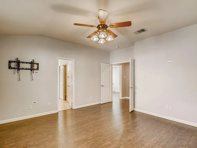 3676 Spring Canyon Trl — Photo 17