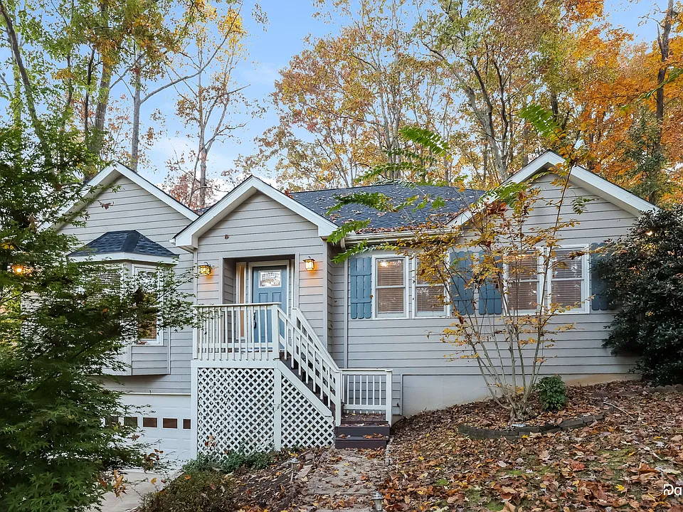 2010 Golden Ridge Cir