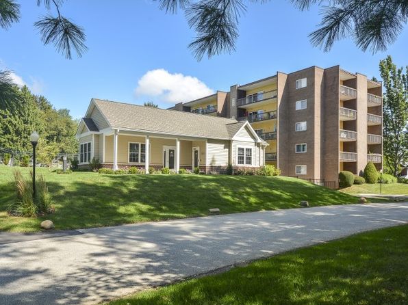 750 Old Lancaster Rd APT C402