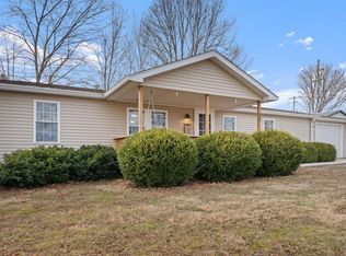 717 W St, Bedford, IN 47421