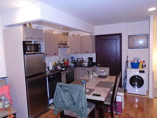 Rented by 18 REALTY | media 4