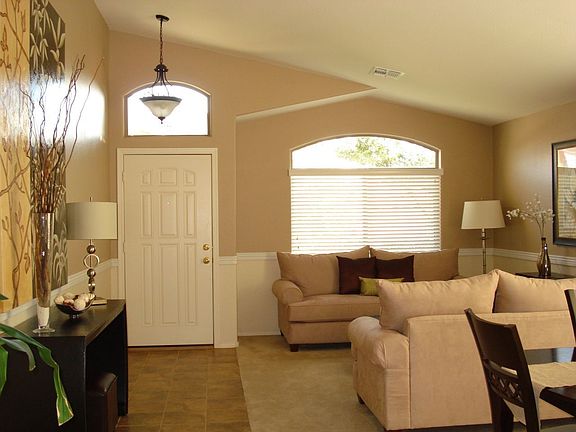 3rd image of 41298 W Thornberry Ln