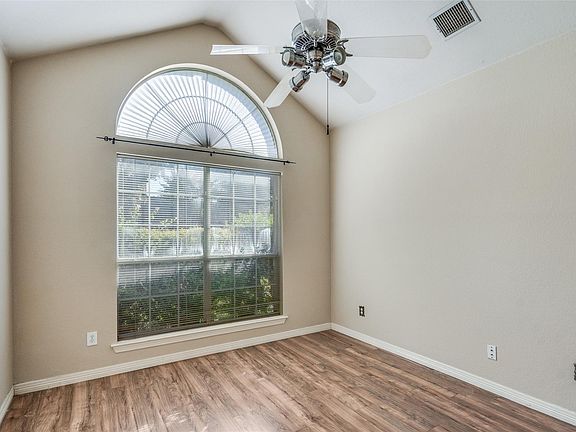 5th image of 2305 Pittner Ln