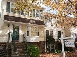 124 Bent Twig Ln #348, Gaithersburg, MD 20878