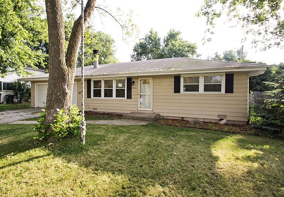 1st image of 2416 E Grand Ave