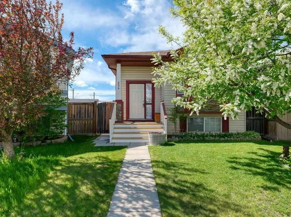 234 SE Martinvalley Mews NE, Calgary, AB T3J 4W3