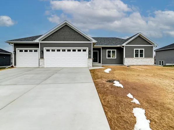 421 Ridgeway Dr, Rio, WI 53960