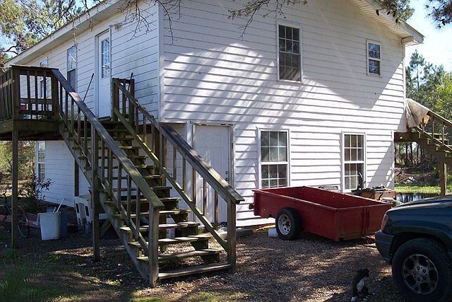 2nd image of 276 Dickinson Rd