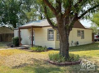 1202 E Spruce St, Garden City, KS 67846