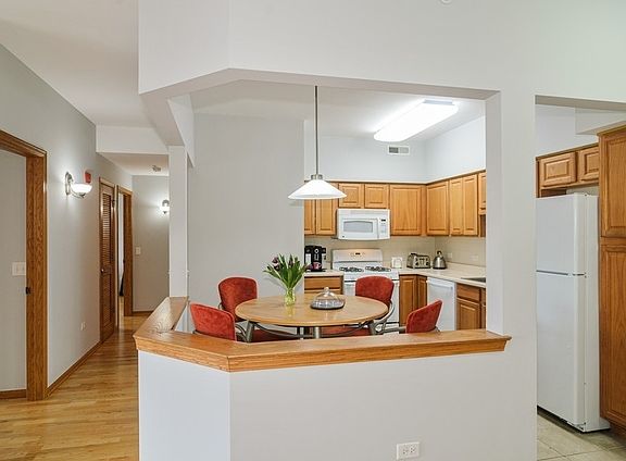 5th image of 8200 Lincoln Ave APT 413