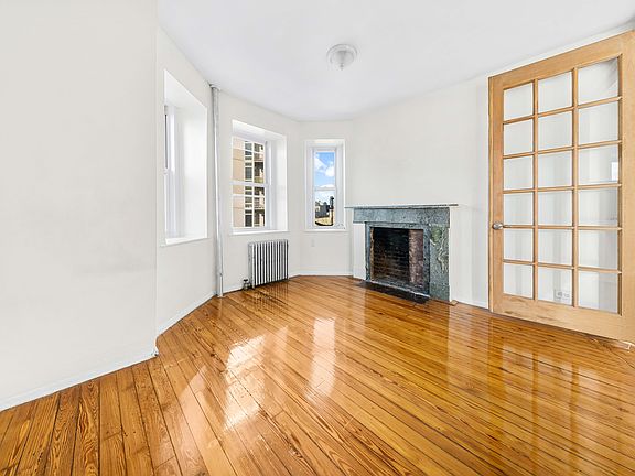 2nd image of 74 India St APT B12a