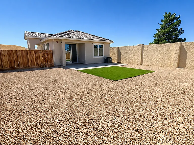 4084 Westridge Ct #B — Photo 13