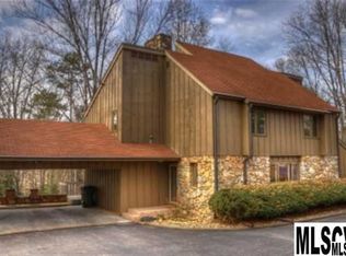 255 36th Avenue Cir NW, Hickory, NC 28601