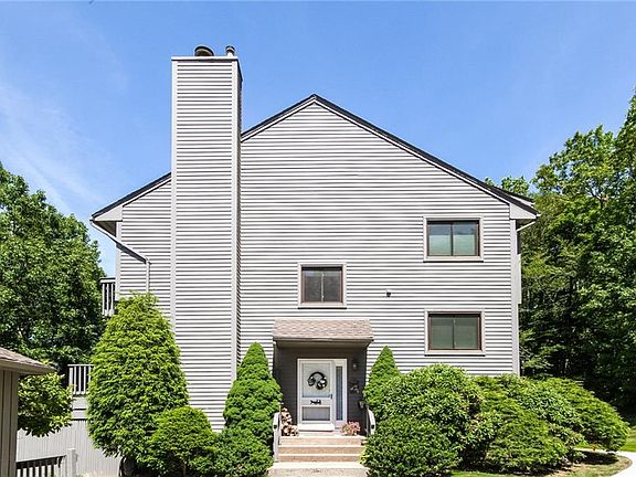 2nd image of 296 Conestoga Way #296