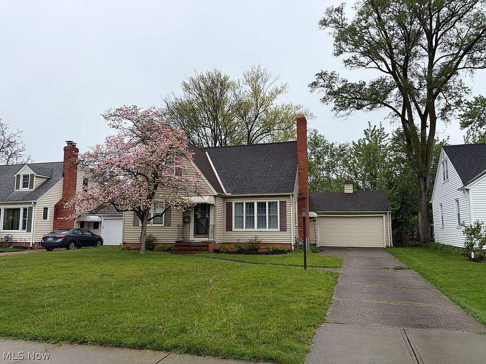 1st image of 262 Elmwood Dr
