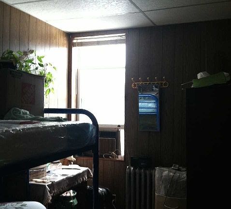 3rd image of 12404 Metropolitan Ave