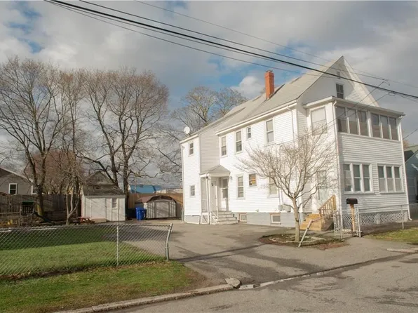 86 Cameron St, Pawtucket, RI 02861