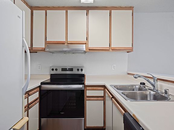 2nd image of 1019 Dornajo Way APT 167