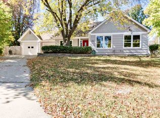 3523 Woods Ct, Manhattan, KS 66503