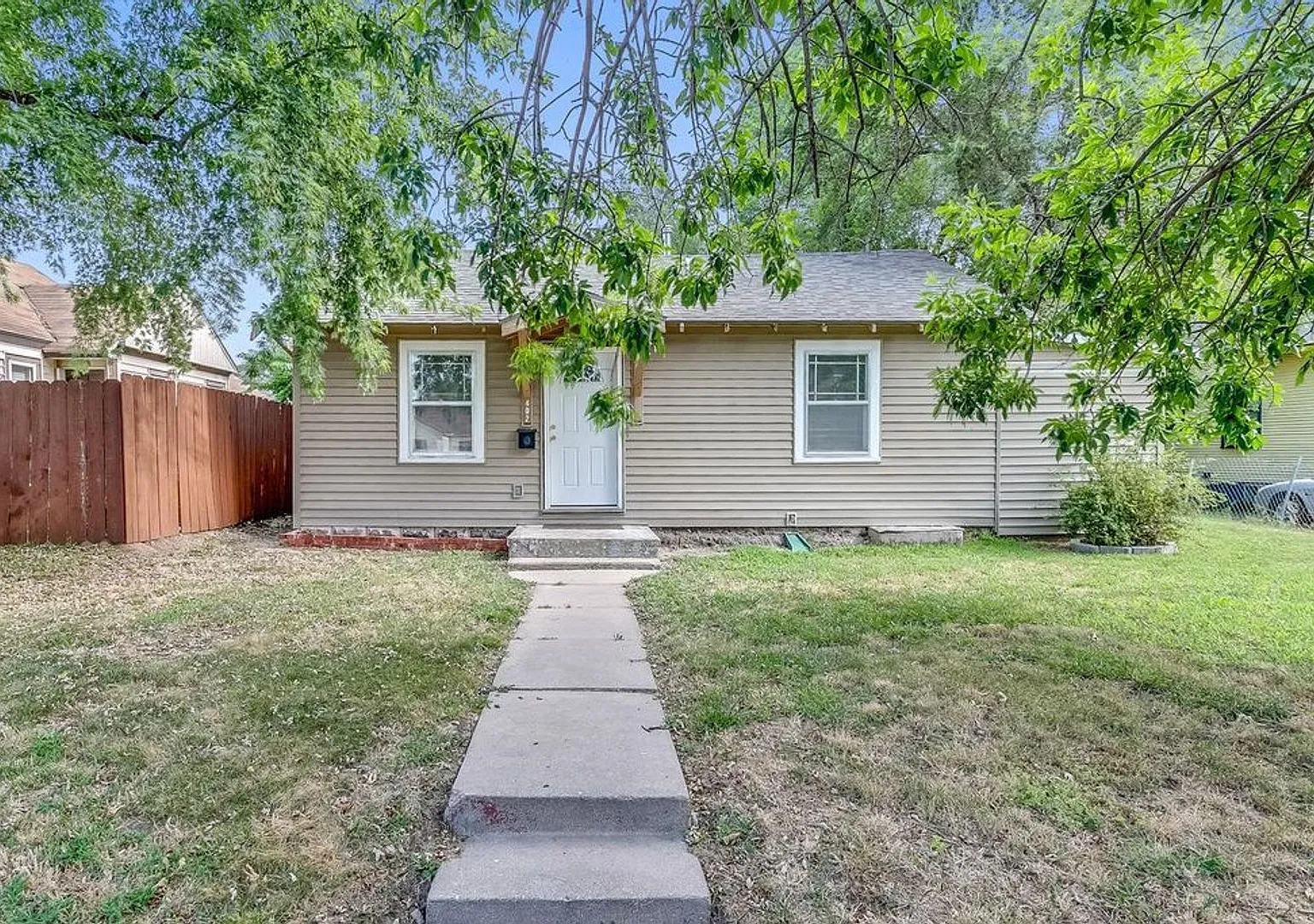 2 Bedroom 1 Bathroom house — Photo 2