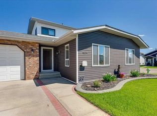 4804 S 44th St, Innisfail, AB T4G1M7