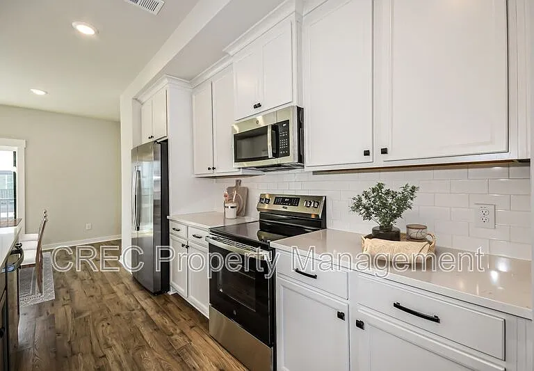 596 Scholar Way — Photo 10