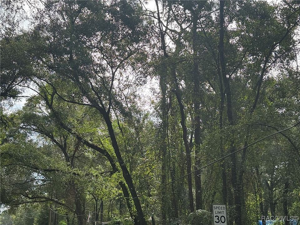 2nd image of 6066 E King Ln
