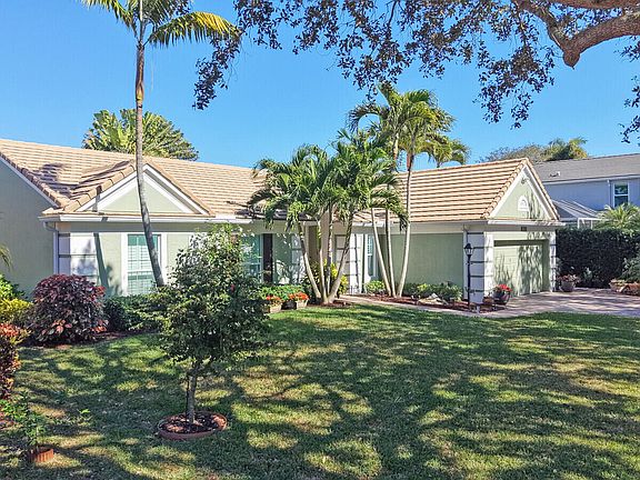 3rd image of 10299 Hunt Club Lane