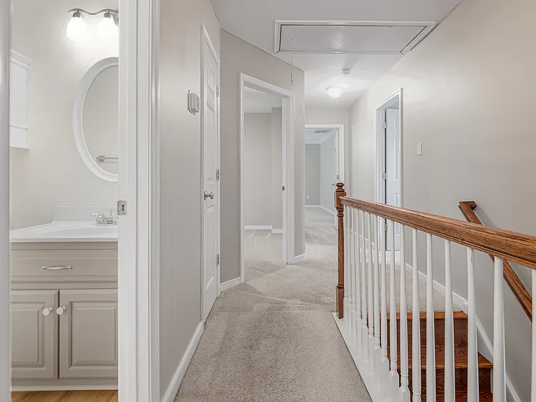 3924 Liberty Point Dr — Photo 30