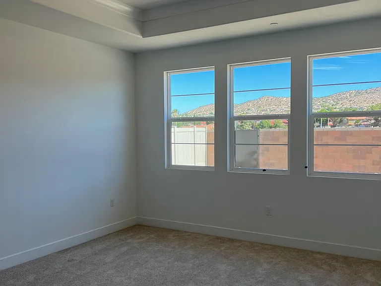 1840 Vincent Dr — Photo 36