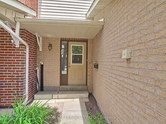 3rd image of 574 Jack Giles Cir
