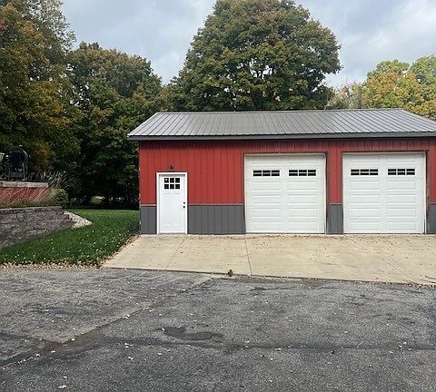 3rd image of 5530 E Edgewood Ave