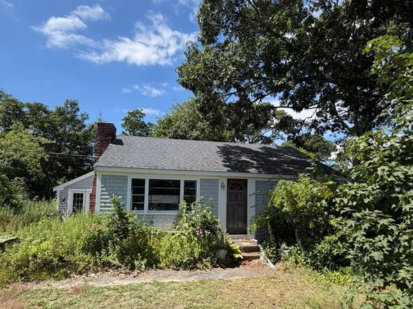 46 Depot Rd W, West Harwich, MA 02671