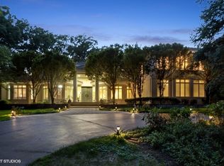 3600 Spring Rd, Oak Brook, IL 60523