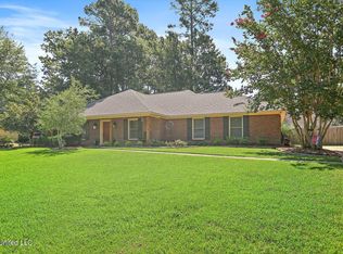 26 Redbud Ln, Madison, MS 39110