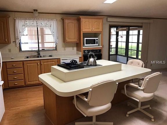 3rd image of 3820 Cohen Dr