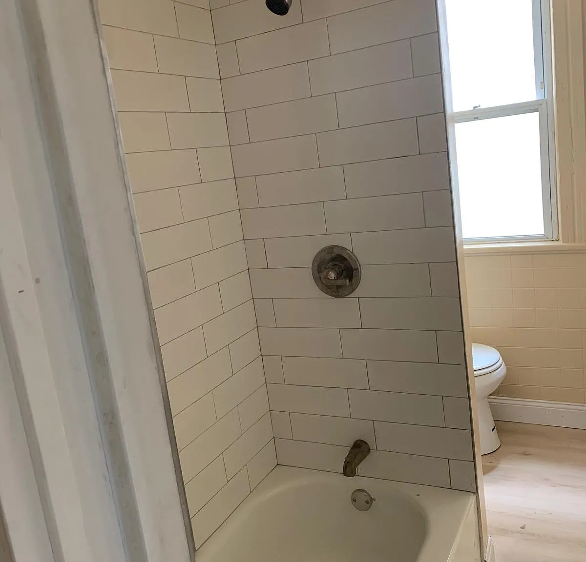 3 bed, 2160 sqft, $1,600 — Photo 3