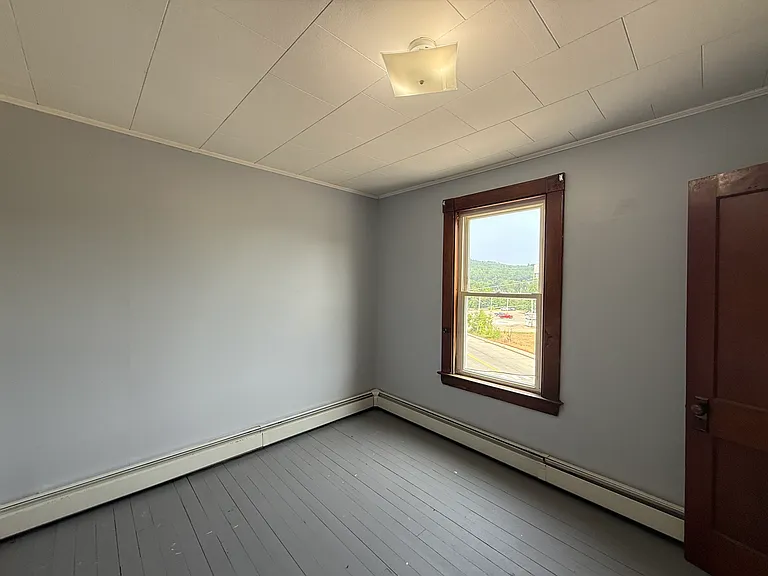 121 Rumford Ave #6 — Photo 8